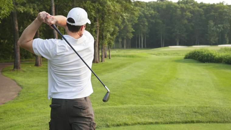 How to Avoid The Common Mistakes People Make when Playing Golf