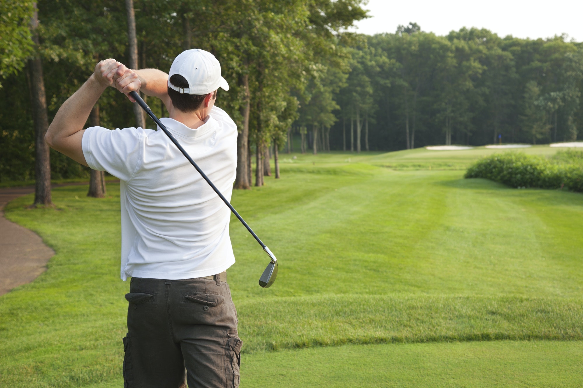 How to Avoid The Common Mistakes People Make when Playing Golf